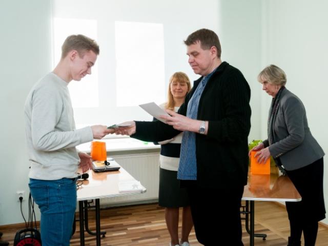 06MARTS17_077.jpg