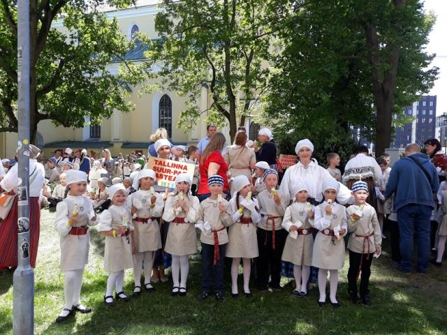 SadaSäraSilma.jpg