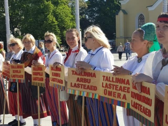 SadaSäraSilma.jpg