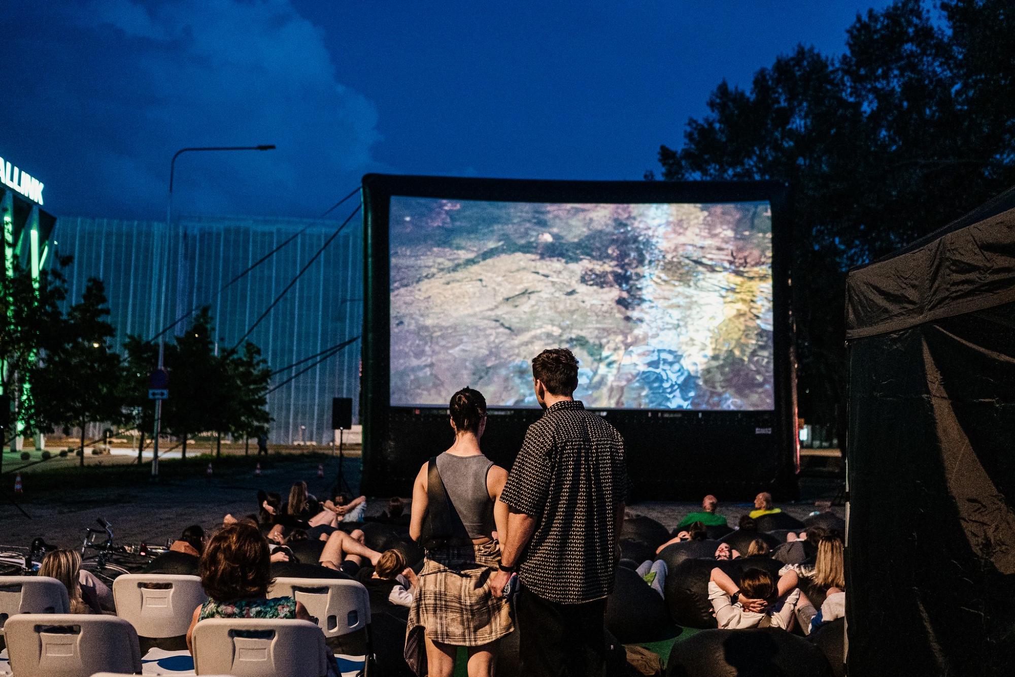 öökino